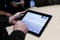 iPad избавит британских  парламентариев от кипы макулатуры